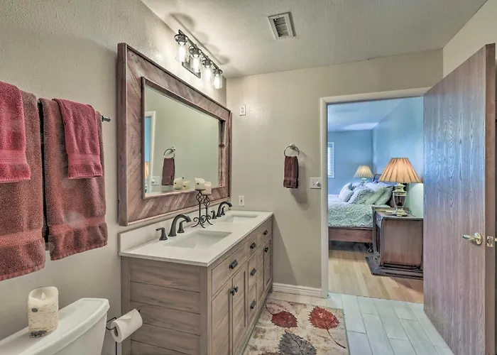 Townhome - Walk To Country Club & Pools! * Flagstaff
