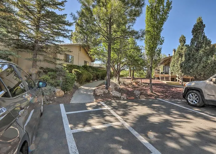 Ferienhaus Townhome - Walk To Country Club & Pools!