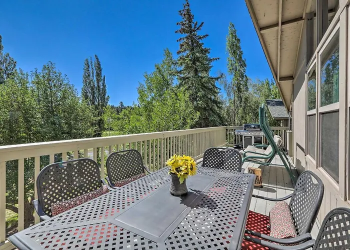 Townhome - Walk To Country Club & Pools! Ferienhaus *